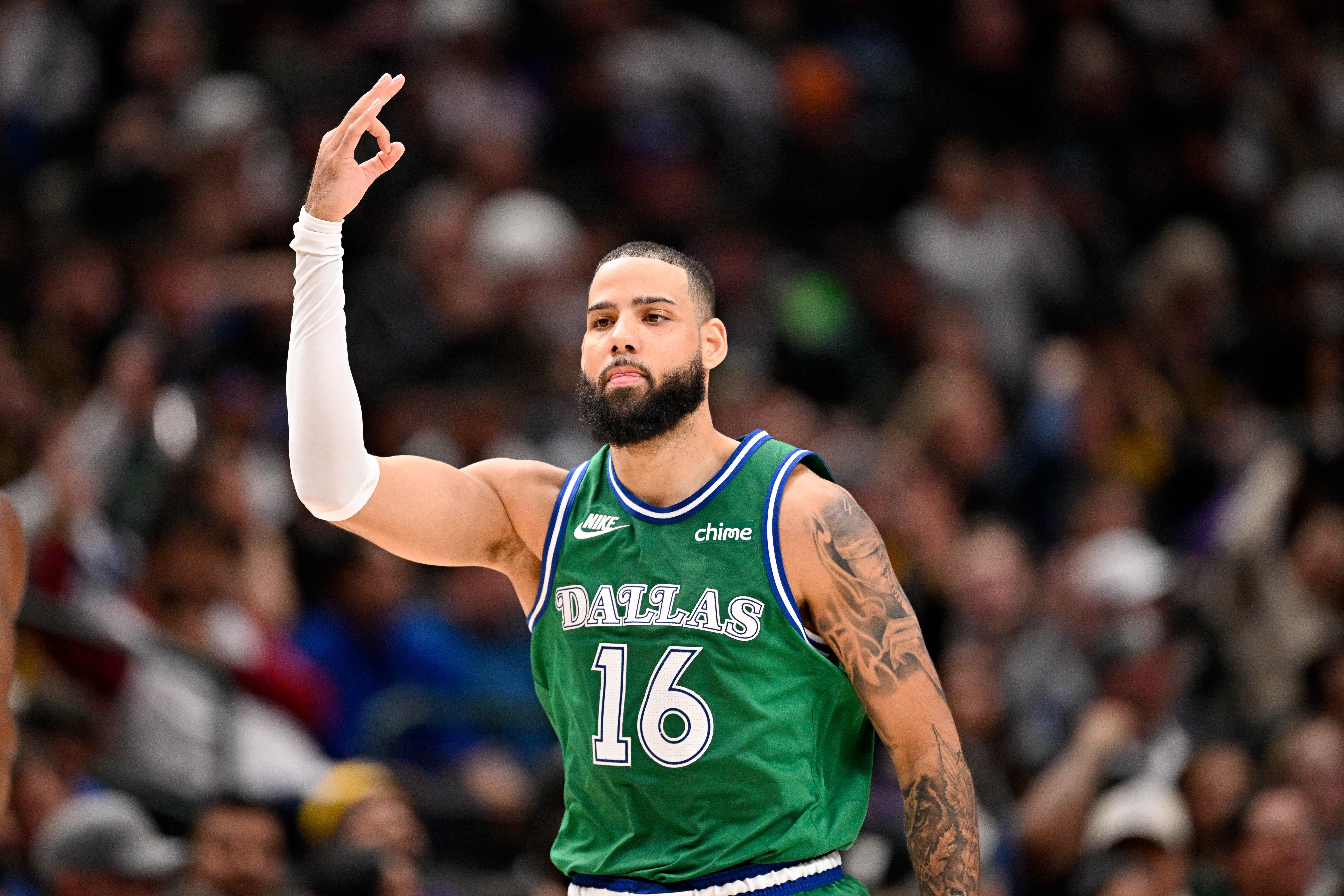 必一体育app-明天独行侠迎战勇士 凯莱布·马丁出战成疑 布威小概率出战